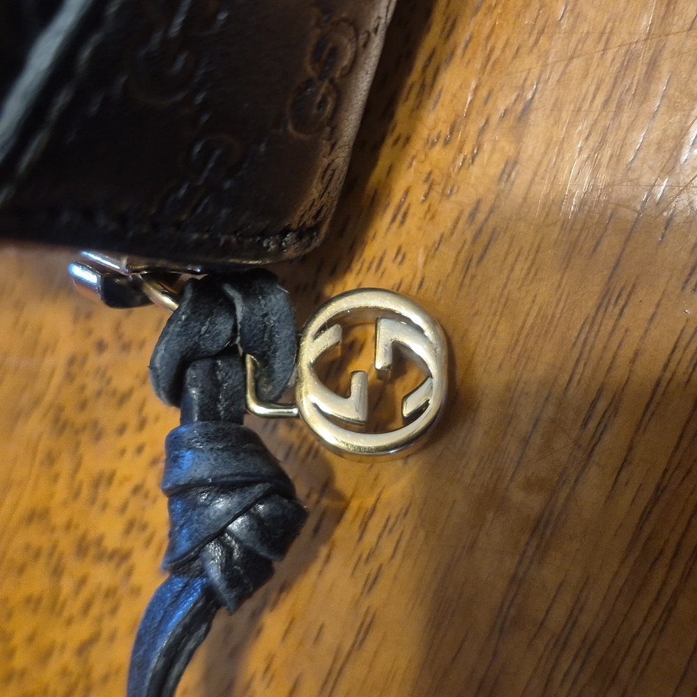 Gucci Black Embossed Wallet - Picture 3 of 11